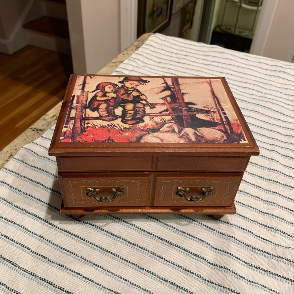 Vintage Linden wooden jewelry